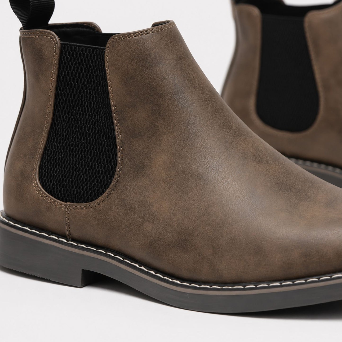 Heritage Leather Chelsea Boots | Revangiol