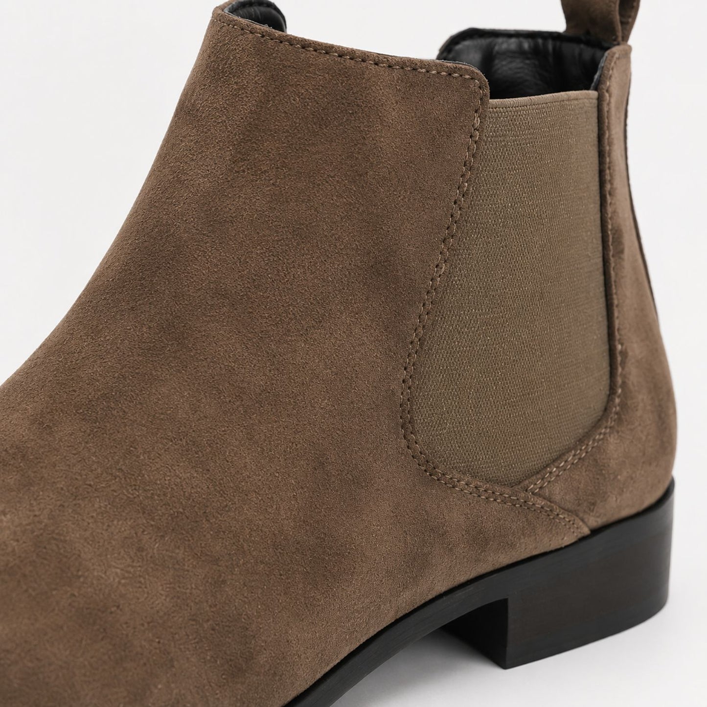Premium Suede Chelsea Boots | Revangiol