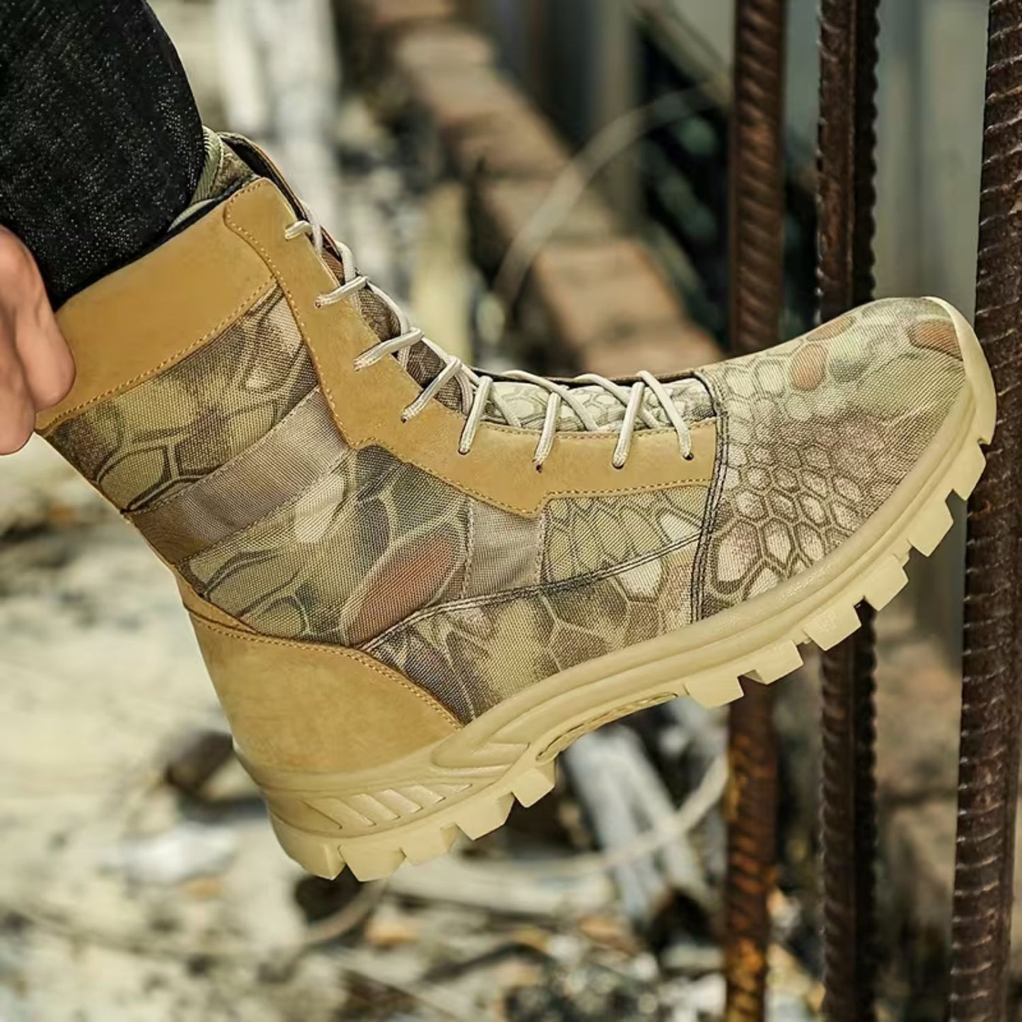 Desert Trek Hiking Boots | Revangiol
