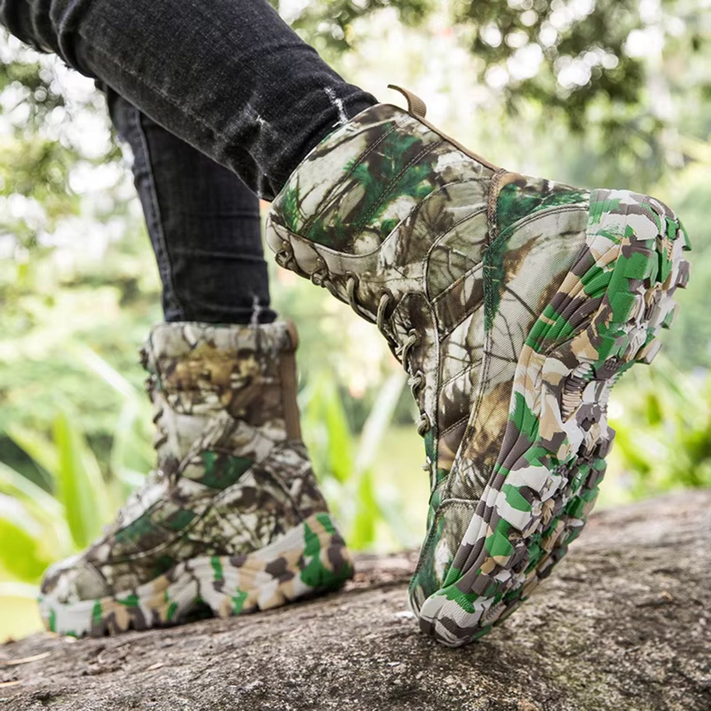 Insulated Camo Hunting Boots | Revangiol