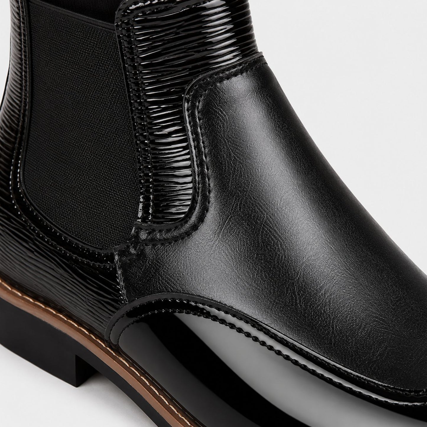 Glossy Leather Chelsea Boots | Revangiol