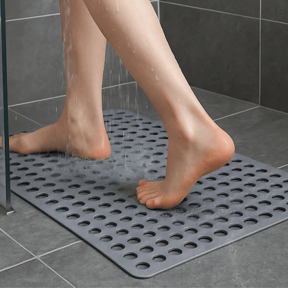 SafeStep Non-Slip Shower Mat | Revangiol