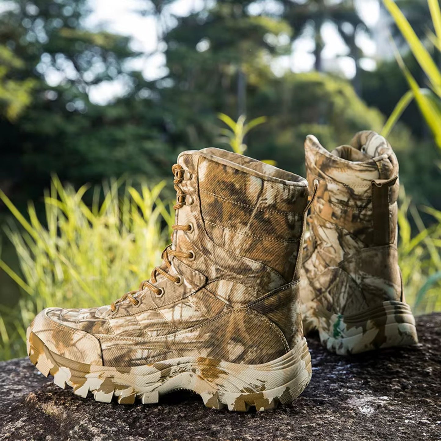 Insulated Camo Hunting Boots | Revangiol