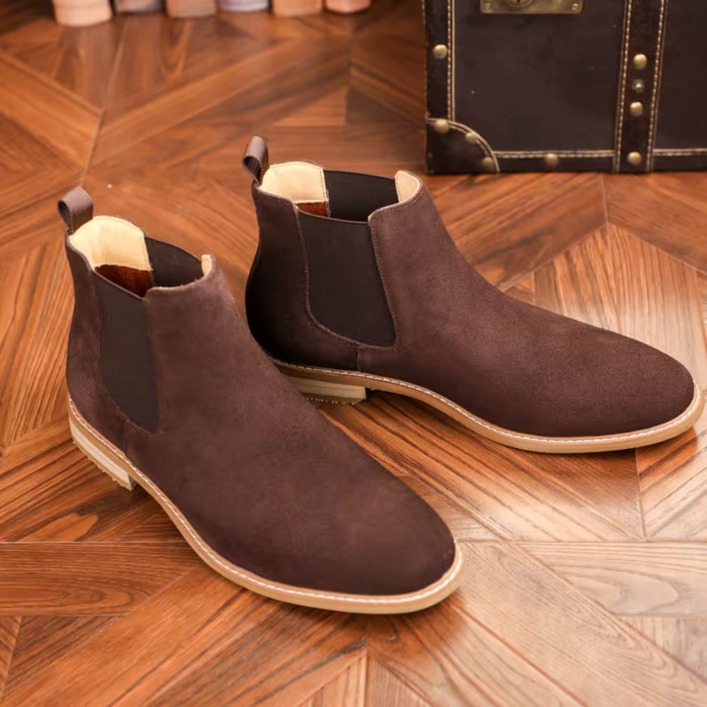 Classic Suede Chelsea Boots | Revangiol