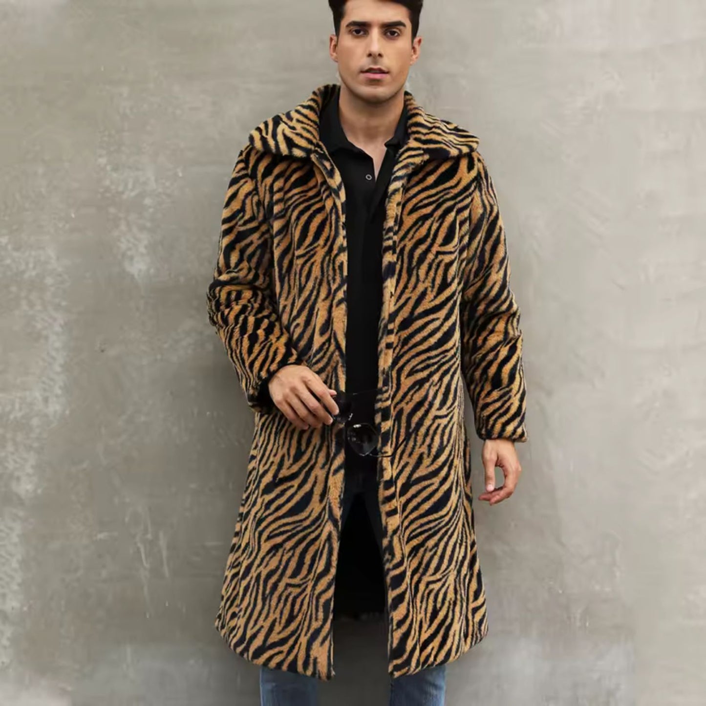 Bold Patterned Plush Fur Coat | Revangiol