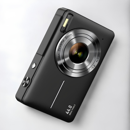 Vintage Compact Digital Camera | Revangiol