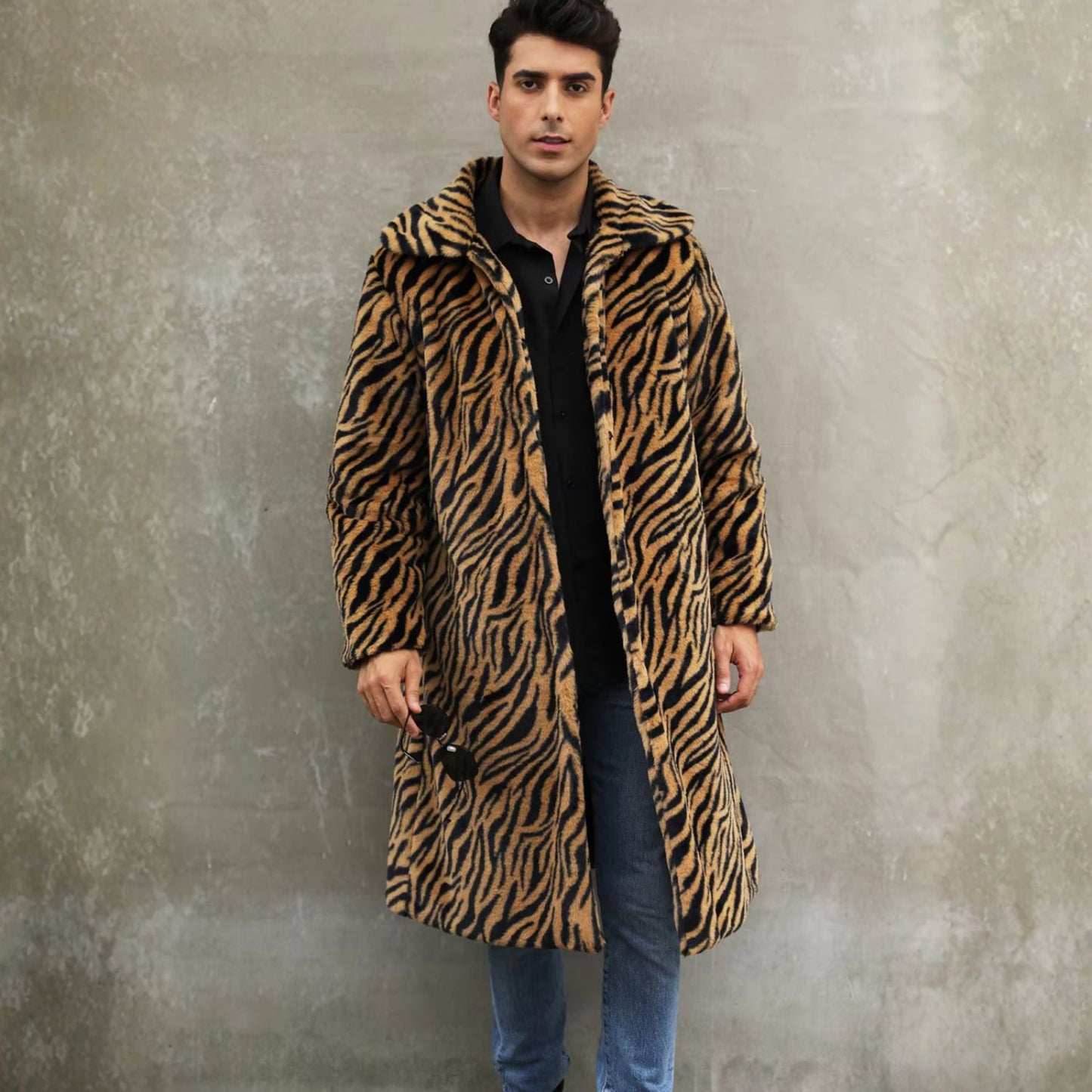 Bold Patterned Plush Fur Coat | Revangiol