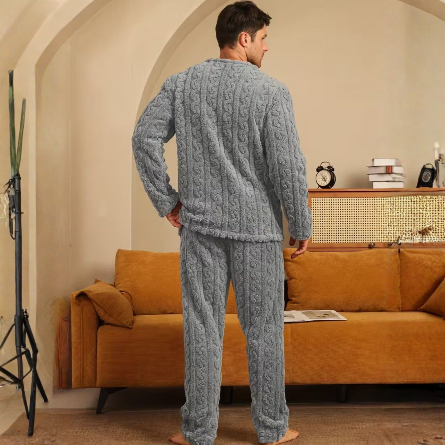 Plush Jacquard Bear Pajama Set | Revangiol
