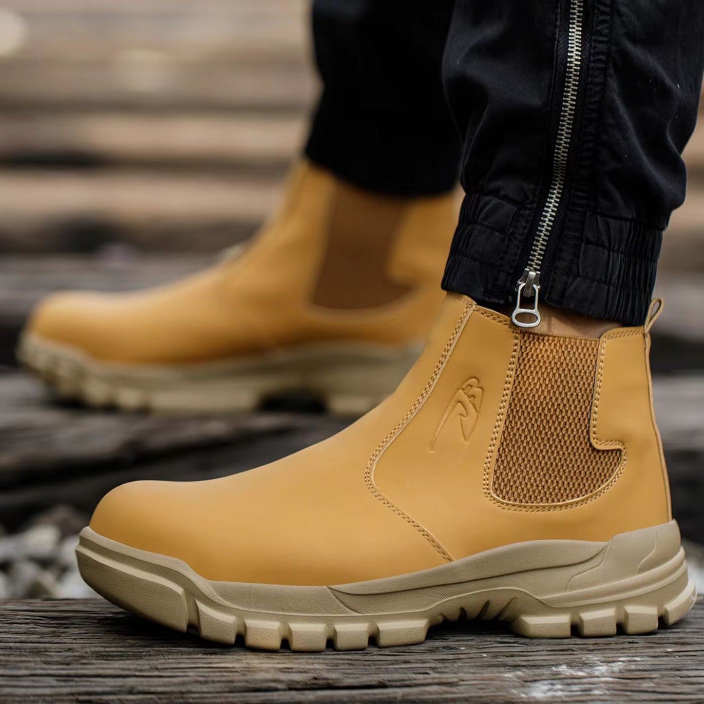 Wide Fit Safety Work Boots | Revangiol