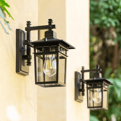 Weather Resistant Outdoor Wall Light | Revangiol