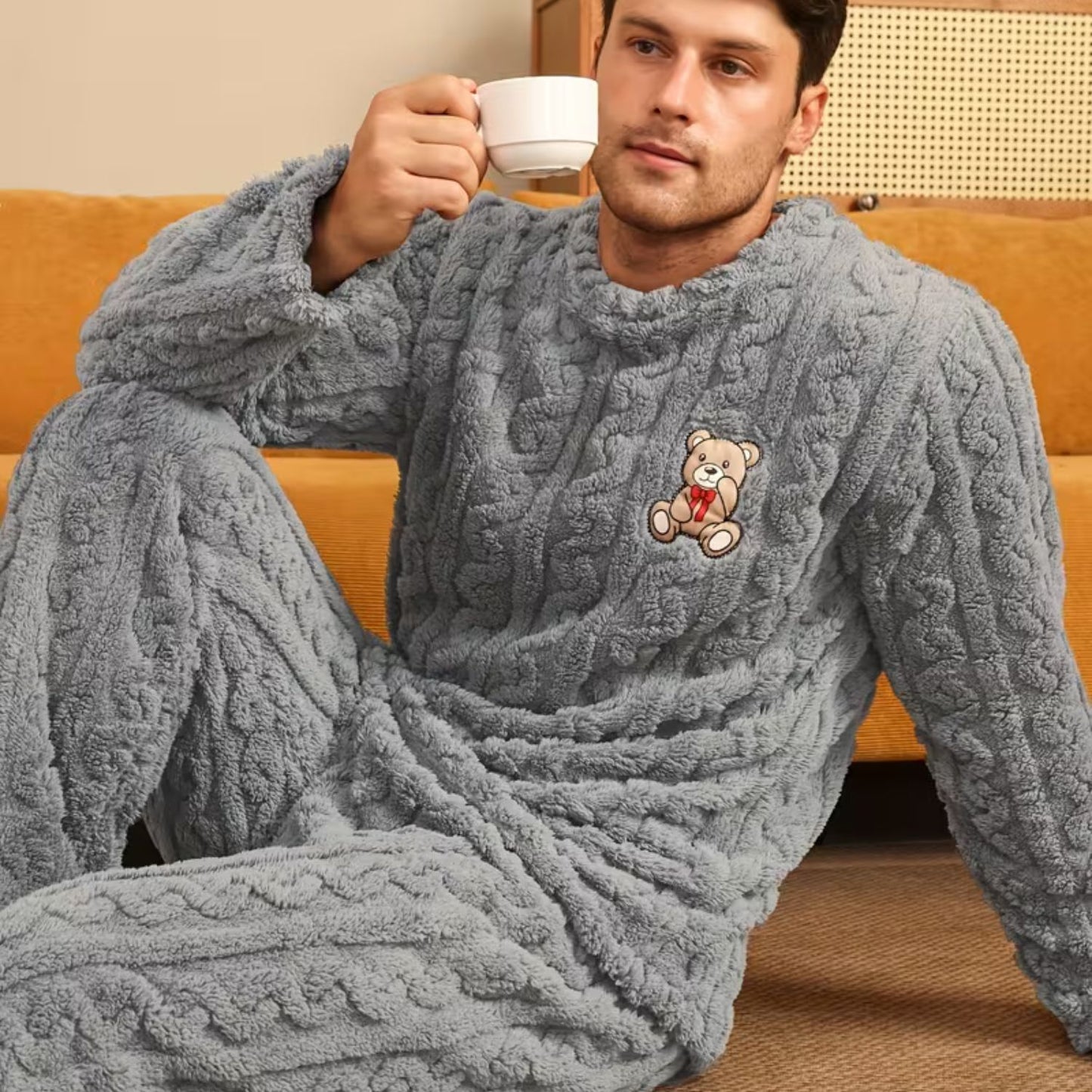Plush Jacquard Bear Pajama Set | Revangiol