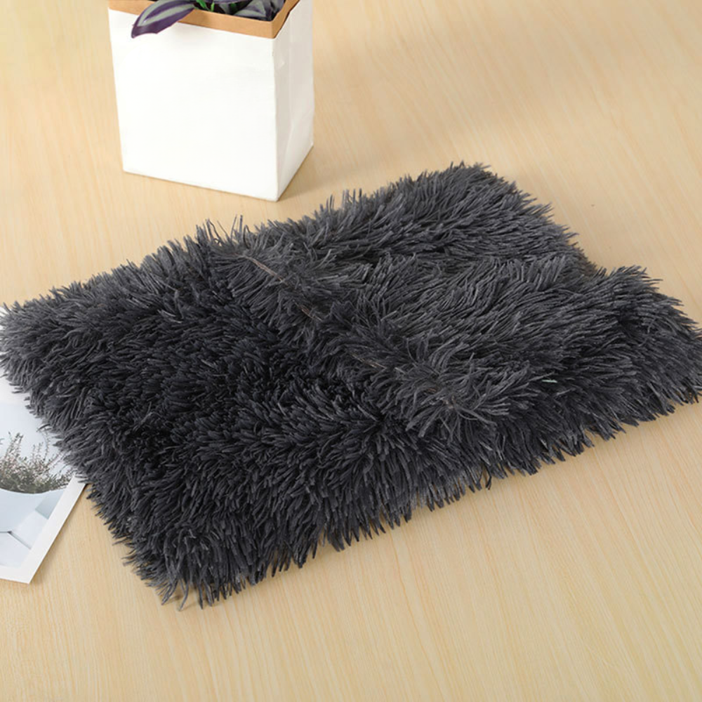 Calm Nest Cozy Pet Blanket | Revangiol