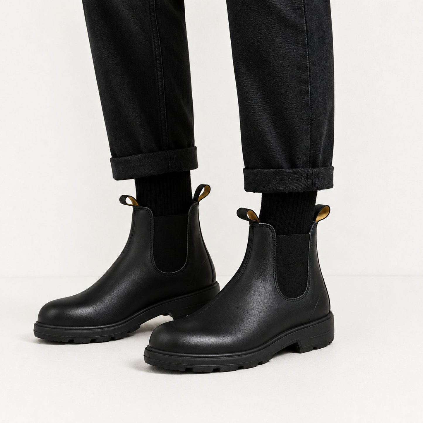 Rugged Chelsea Boots | Revangiol