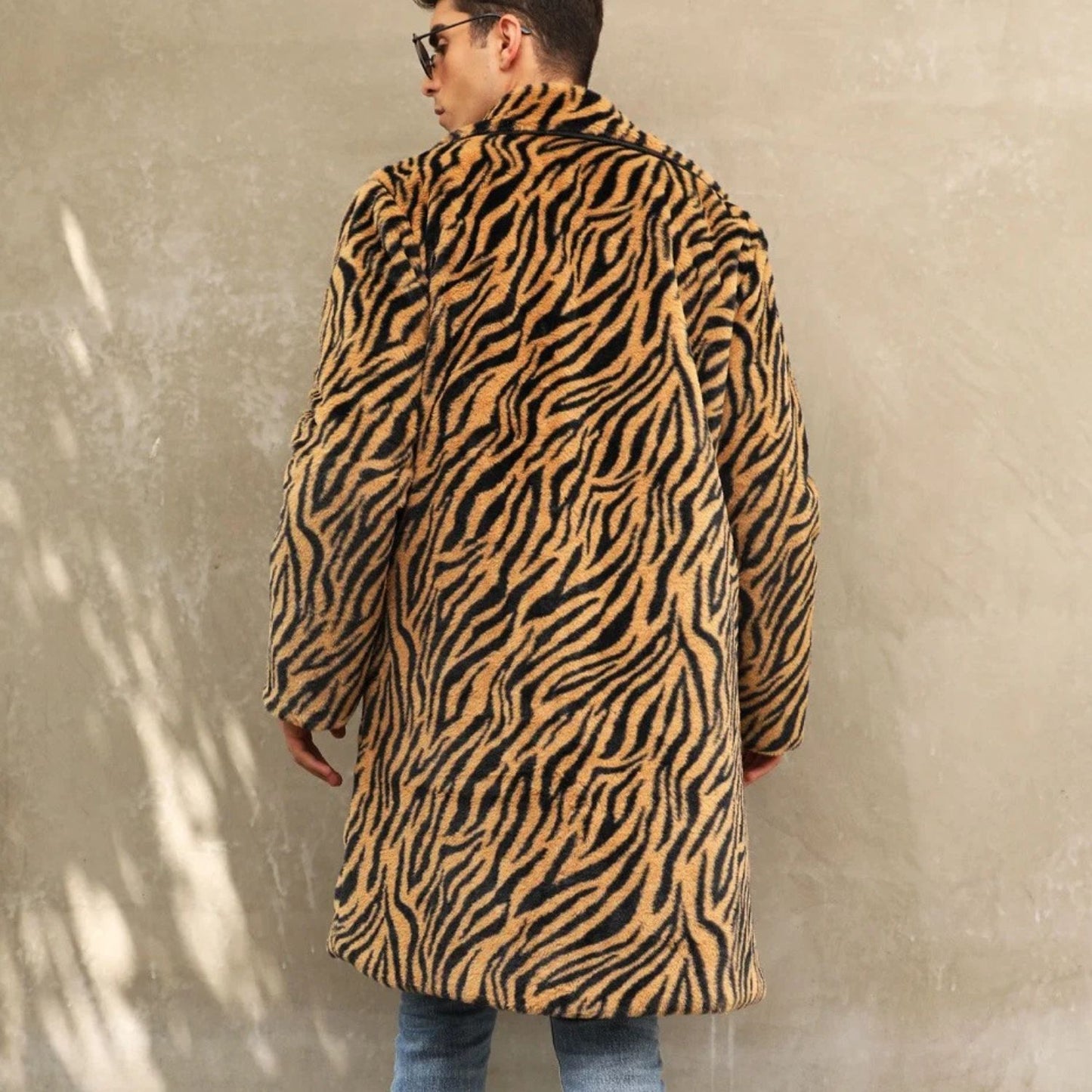 Bold Patterned Plush Fur Coat | Revangiol