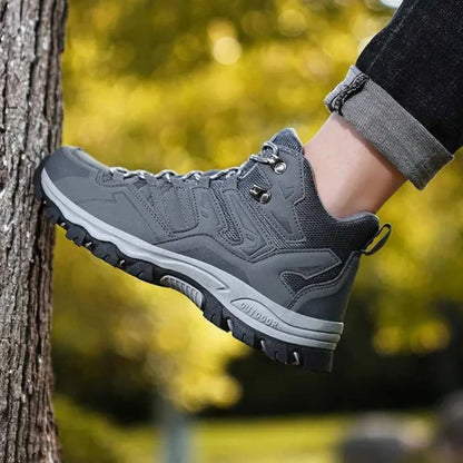 Rugged Trail Hiking Boots | Revangiol