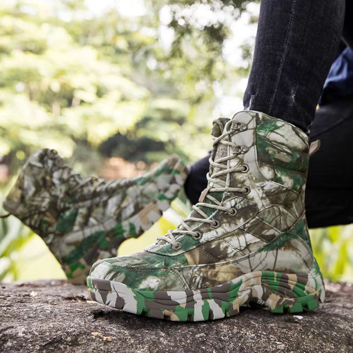 Insulated Camo Hunting Boots | Revangiol