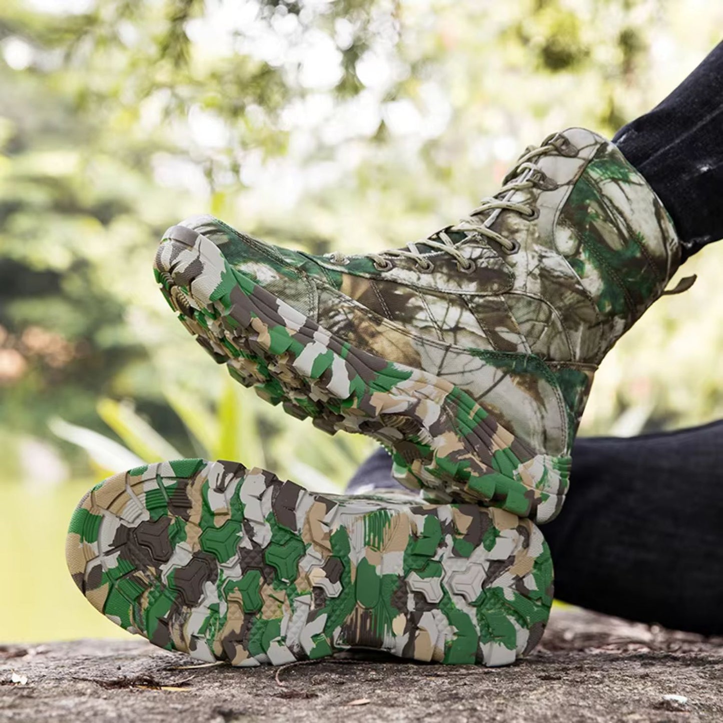 Insulated Camo Hunting Boots | Revangiol