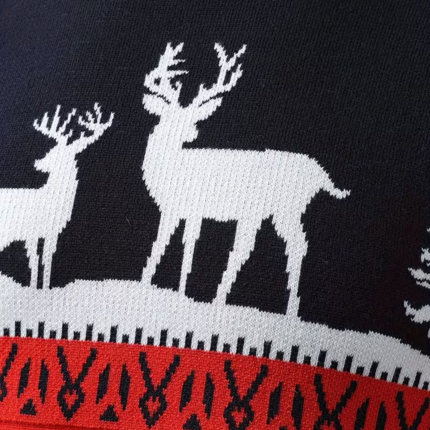 Reindeer & Pine Christmas Sweater | Revangiol