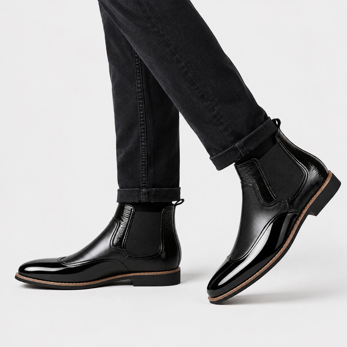 Glossy Leather Chelsea Boots | Revangiol