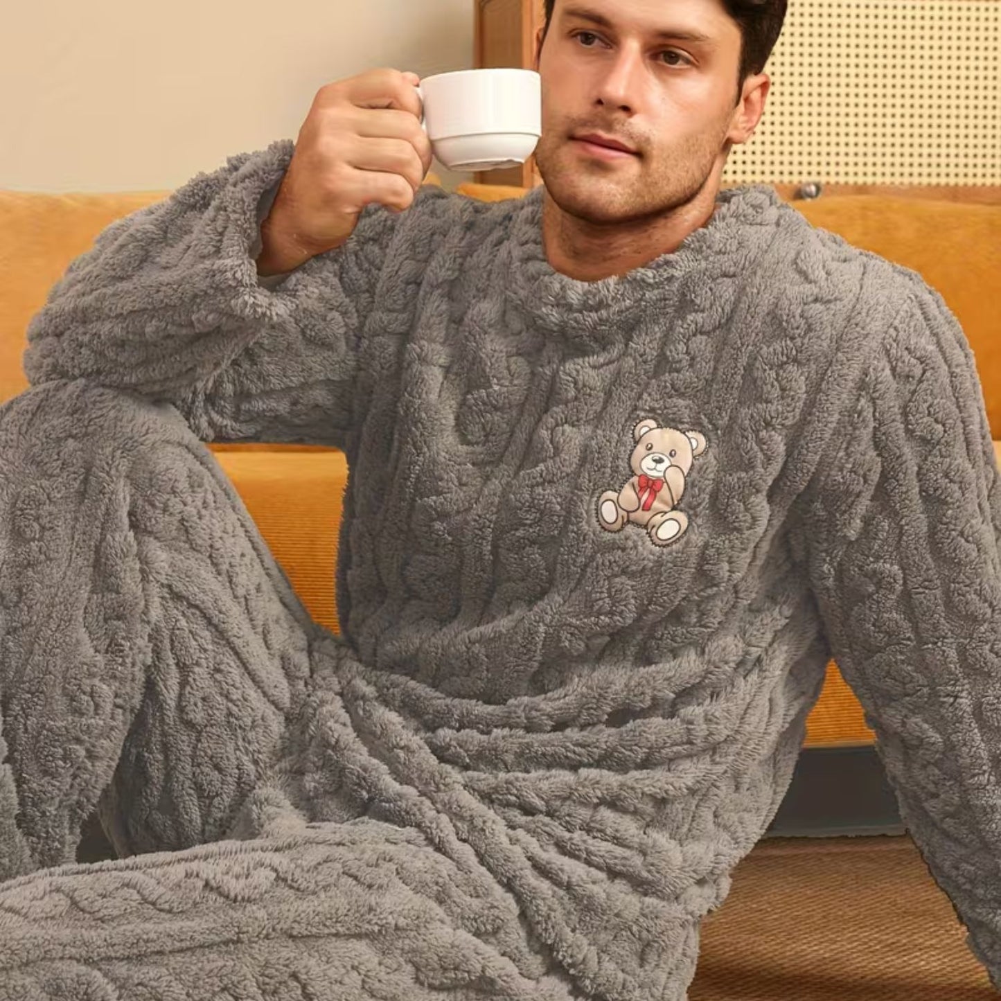 Plush Jacquard Bear Pajama Set | Revangiol