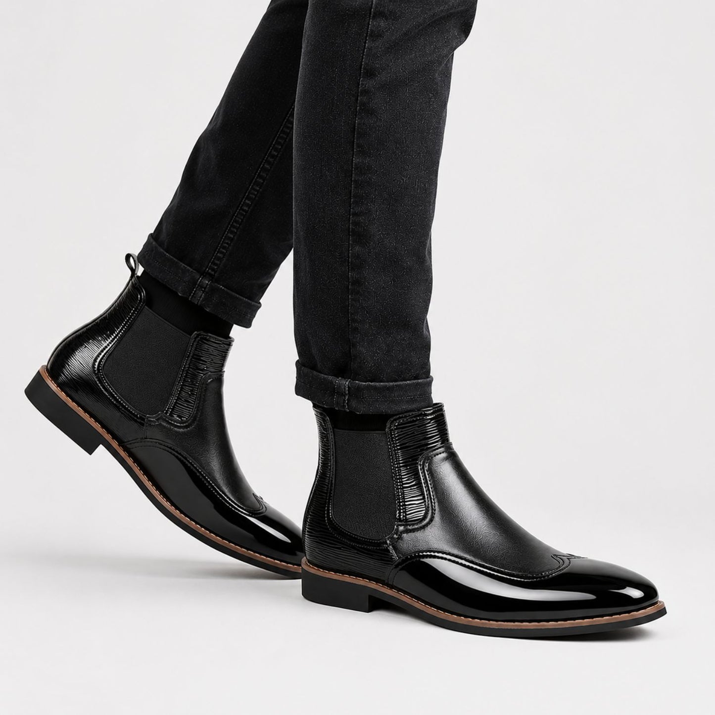 Glossy Leather Chelsea Boots | Revangiol